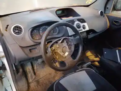 Здавання транспортного засобу renault kangoo express 1.5 dci року 2012 потужний k9ke8