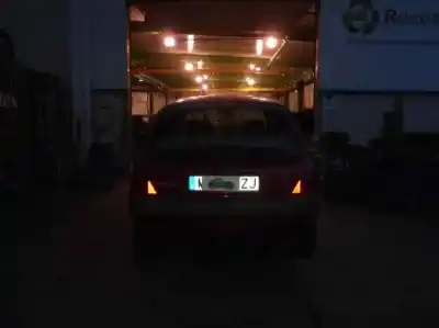Veicolo di demolizione renault clio ii fase i (b/cbo) 1.2 dell'anno 2000 alimentato d7f d7