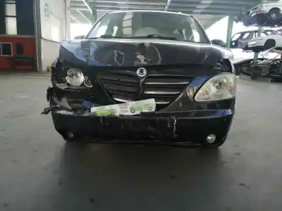 Здавання транспортного засобу ssangyong rodius xdi року 2005 потужний d27dt