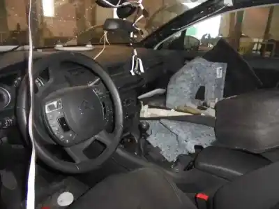 Vehicul casat citroen c5 berlina premier al anului 2010 alimentat rhf