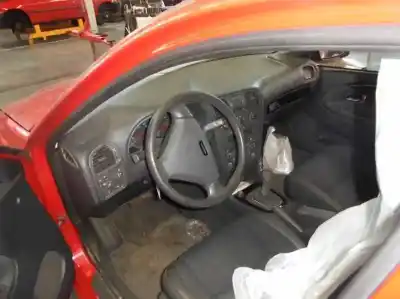 Veículo de Sucata volvo v40 familiar 2.0 t do ano 2002 alimentado b4204t3