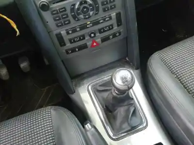 Veicolo di demolizione peugeot 407 st confort dell'anno 2004 alimentato rhr