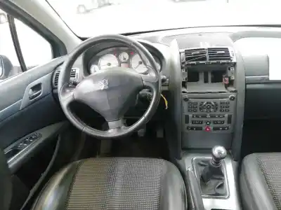 Veicolo di demolizione peugeot 407 st confort dell'anno 2004 alimentato rhr