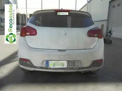 Veicolo di demolizione kia pro cee´d (jd) 1.4 crdi 90 dell'anno 2015 alimentato d4fc