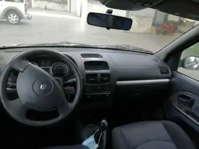 Здавання транспортного засобу renault clio ii fase ii (b/cb0) 1.5 dci diesel 65 cv / 48 kw року 2001 потужний k9k a7