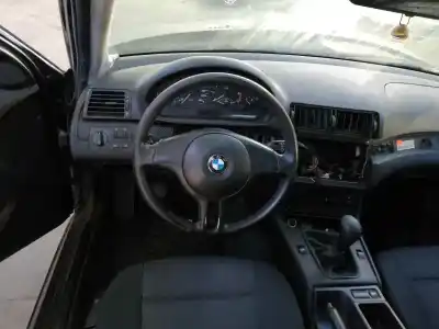 Veículo de Sucata bmw serie 3 compact (e46) 1.8 16v do ano 2002 alimentado n42b18a