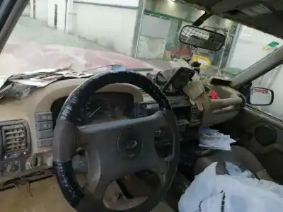 Scrapping Vehicle land rover discovery (salljg/lj) 2.5 turbodiesel of the year 1996 powered d21l
