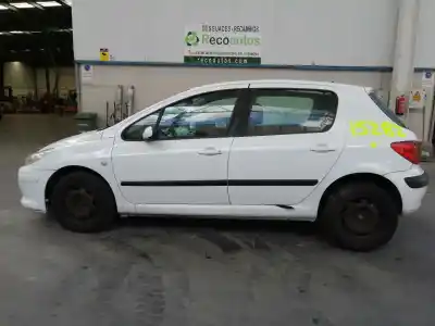 Veículo de Sucata PEUGEOT 307 (S2) 1.6 16V HDi do ano 2006 alimentado 9HX