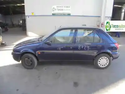 Veicolo di demolizione FORD FIESTA BERLINA 1.3 CAT dell'anno 1997 alimentato J4C