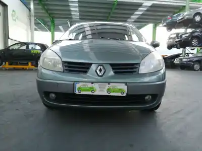 Здавання транспортного засобу renault scenic 2 2.0i 16v 135ch manual року 2003 потужний f4r1771