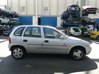 Veículo de Sucata opel corsa b (1993->) 1.7 d do ano 1998 alimentado x17d