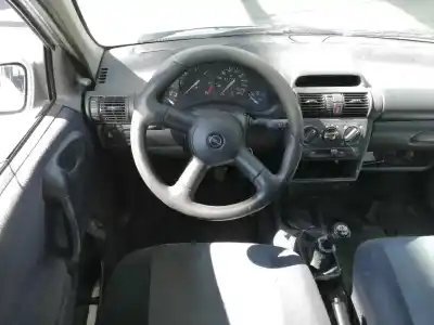 Veículo de Sucata opel corsa b (1993->) 1.7 d do ano 1998 alimentado x17d