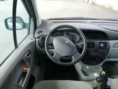 Scrapping Vehicle renault scenic rx4 (ja0) 1.9 dci salomon of the year 2000 powered f9qk7