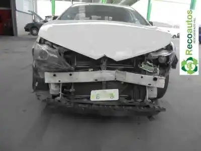 Veículo de Sucata toyota auris 1.8 16v (híbrido) do ano 2015 alimentado 2zr