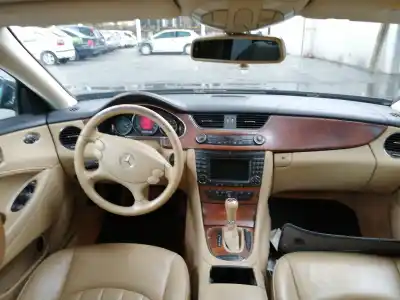 Здавання транспортного засобу mercedes-benz clase cls (w219) 3.5 v6 cat року 2005 потужний 272964