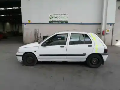Véhicule à la ferraille renault clio i fase i+ii (b/c57) 1.9 diesel de l'année 1997 alimenté f8q