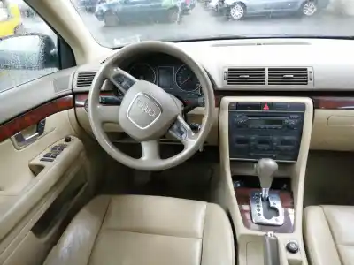 Veículo de Sucata audi a4 berlina (8ec) 2.0 tdi do ano 2005 alimentado blb