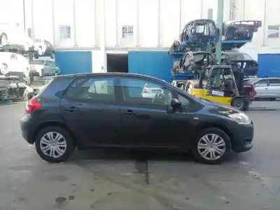 Здавання транспортного засобу toyota auris (_e15_) 1.4 d-4d (nde150_) року 2009 потужний 1nd