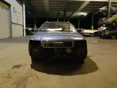Veículo de Sucata audi a4 b6 avant (8e5) 2.5 tdi quattro do ano 2003 alimentado ake