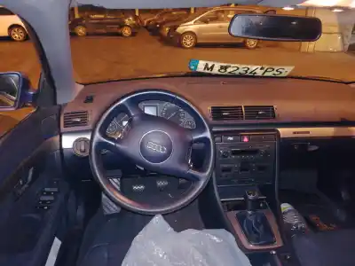 Veículo de Sucata audi a4 b6 avant (8e5) 2.5 tdi quattro do ano 2003 alimentado ake