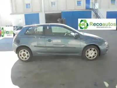 Veículo de Sucata fiat stilo (192_) 1.6 16v (192_xb1a) do ano 2002 alimentado 182b6000