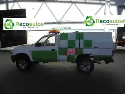 Scrapping Vehicle TOYOTA HILUX (KUN) Cabina Sencilla DLX 4x4 of the year 2002 powered D 2KD-FTV