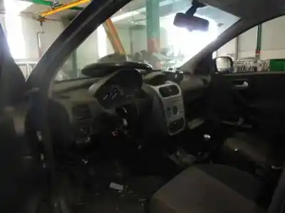 Veicolo di demolizione opel corsa c 1.7 16v cdti dell'anno 2004 alimentato z17dth