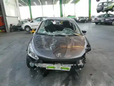 Veículo de Sucata peugeot 208 i (ca_, cc_) 1.2 vti 82 do ano 2018 alimentado hm05