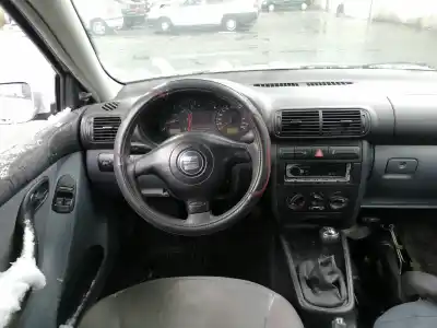 Scrapping Vehicle seat leon (1m1) 1.9 tdi of the year 2001 powered alh