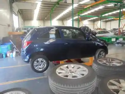 Veículo de Sucata opel corsa d ´´111 years´´ do ano 2010 alimentado a12xer