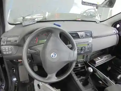 Veicolo di demolizione fiat stilo (192) 1.9 jtd cat dell'anno 2002 alimentato 192a1000