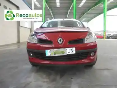 Veículo de Sucata renault clio iii 1.5 dci diesel do ano 2006 alimentado k9km768