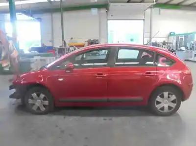 Veículo de Sucata citroen c4 berlina premier do ano 2005 alimentado 9hy