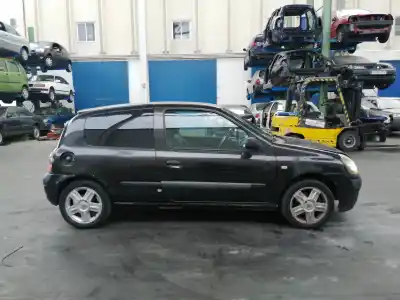 Veículo de Sucata renault clio ii fase ii (b/cb0) 1.2 16v do ano 2005 alimentado g/d4f g7