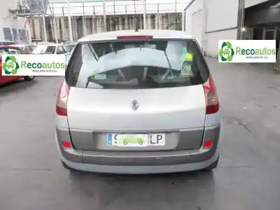 Veículo de Sucata renault scénic ii (jm0/1_) 1.9 dci (jm0g, jm12, jm1g, jm2c) do ano 2003 alimentado f9qd8