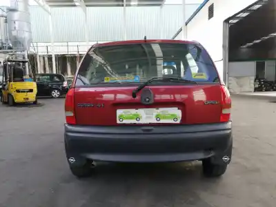 Sloopvoertuig opel corsa b 1.4 cat (2h6) van het jaar 1993 aangedreven c14nz