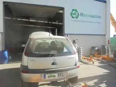 Veículo de Sucata opel corsa c 1.2 16v cat (z 12 xe / lw4) do ano 2002 alimentado z12xe