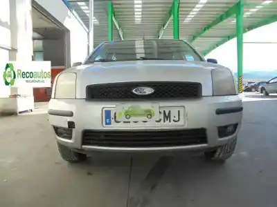 Veicolo di demolizione ford fusion (cbk) 1.4 16v cat dell'anno 2003 alimentato fxjb