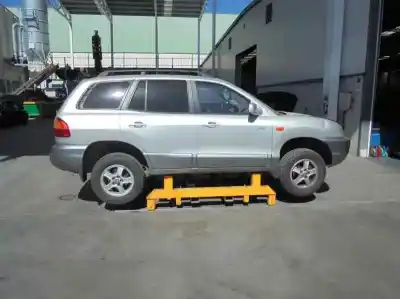 Veículo de Sucata hyundai santa fe (sm) 2.0 gls crdi 4x4 do ano 2003 alimentado d4ea