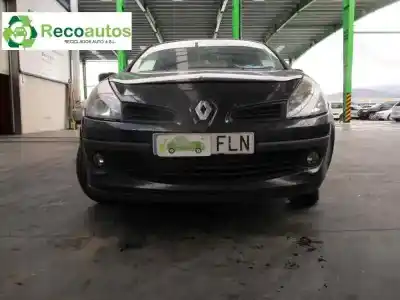 Veículo de Sucata renault clio iii 1.5 dci diesel cat do ano 2007 alimentado k9ks7552