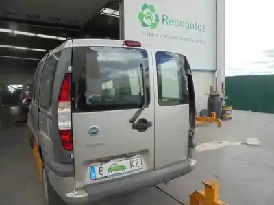 Sloopvoertuig fiat i doblo (223) cargo (2001->) 1.9 jtd van het jaar 2005 aangedreven 223a7000