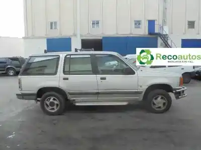 Sloopvoertuig ford explorer 4.0 v6 cat van het jaar 1992 aangedreven g-a4d
