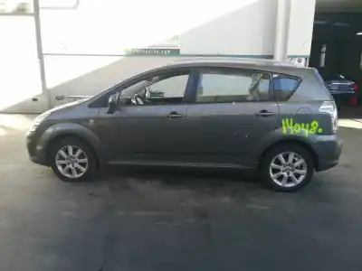 Hurda Aracı TOYOTA COROLLA VERSO (ZER_, ZZE12_, R1_) 2.0 D-4D (CUR10_) Yılın 2005 güçlü 1CDFTV