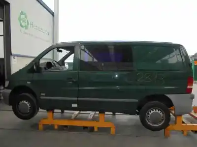 Véhicule à la ferraille MERCEDES                                           VITO (W638) CAJA CERRADA                                                                                                                                                                                                                                   110 CDI  (638.094)                                                                                                                                                                                                                                         de l'année 2003 alimenté D 611980