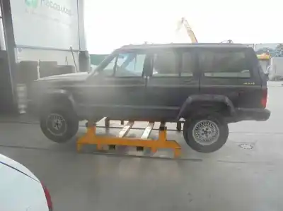 Verschrottungsfahrzeug jeep cherokee (xj) country des jahres 1993 angetrieben g-mx (s)