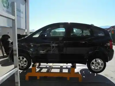 Здавання транспортного засобу audi a2 (8z) 1.4 tdi року 2001 потужний amf