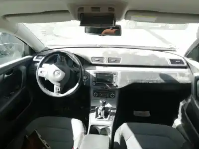 Veículo de Sucata volkswagen passat alltrack b7 (365) 2.0 tdi do ano 2011 alimentado cff