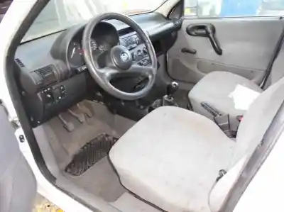 Veículo de Sucata opel combo (corsa b) 1.7 diesel do ano 1998 alimentado x17d