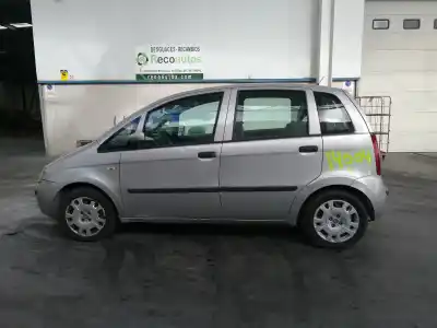 Veicolo di demolizione FIAT IDEA (135) 1.3 16V JTD 16V Dynamic Plus (10.2005->) 69 CV / 51 KW dell'anno 2005 alimentato 188A9000