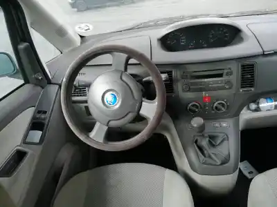 Veicolo di demolizione fiat idea (135) 1.3 16v jtd 16v dynamic plus (10.2005->) 69 cv / 51 kw dell'anno 2005 alimentato 188a9000